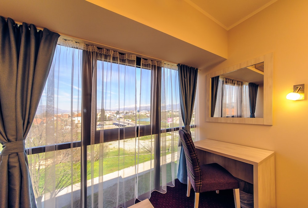 Philia Hotel 31/48