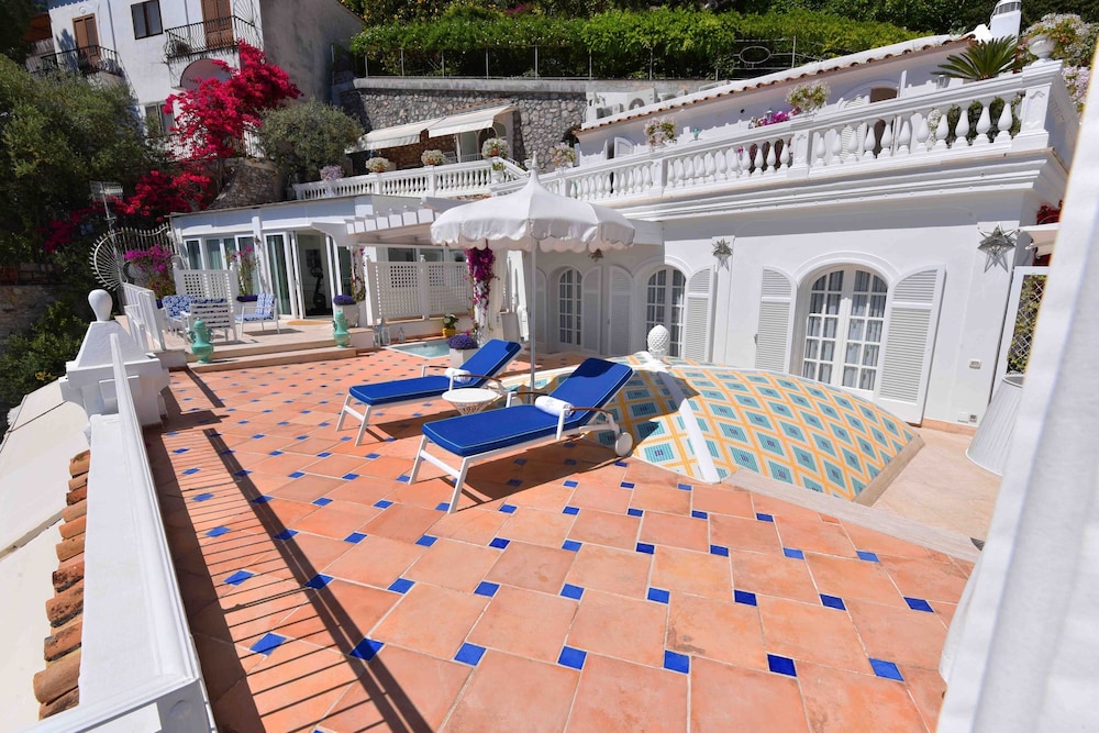 Villa Boheme Exclusive Luxury Suites 5/50
