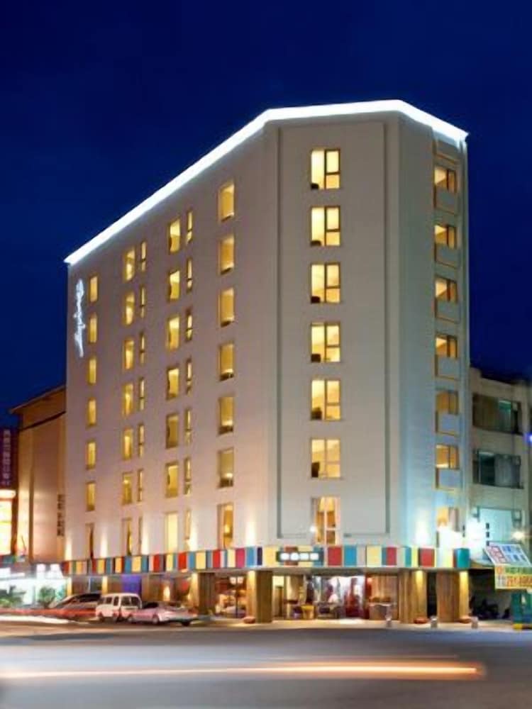 Leesing Hotel 1/35