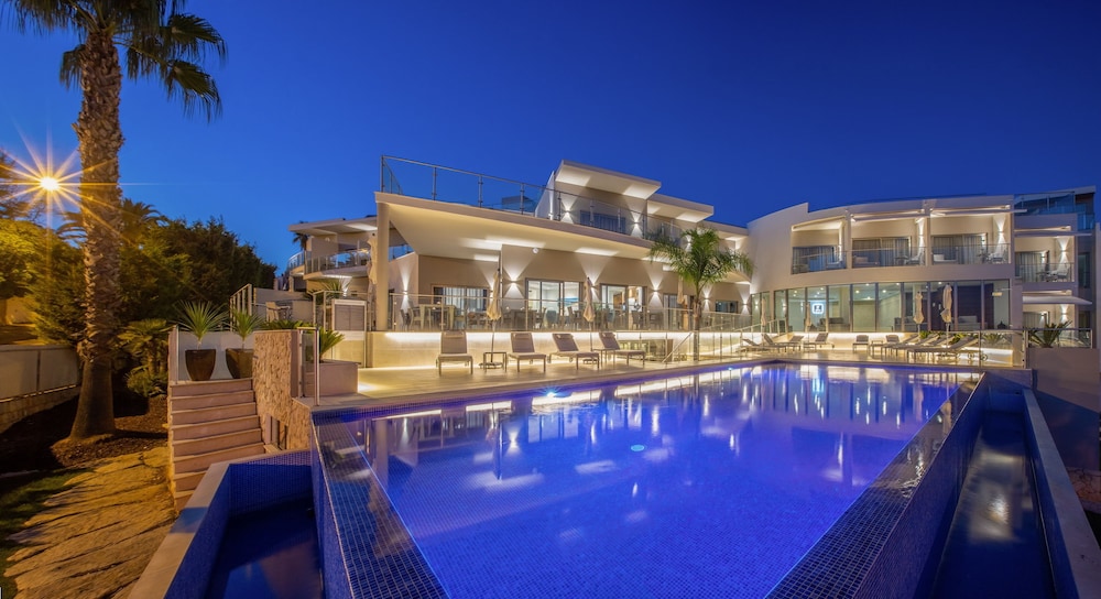 Caneiros Luxury House & Suites 35/67