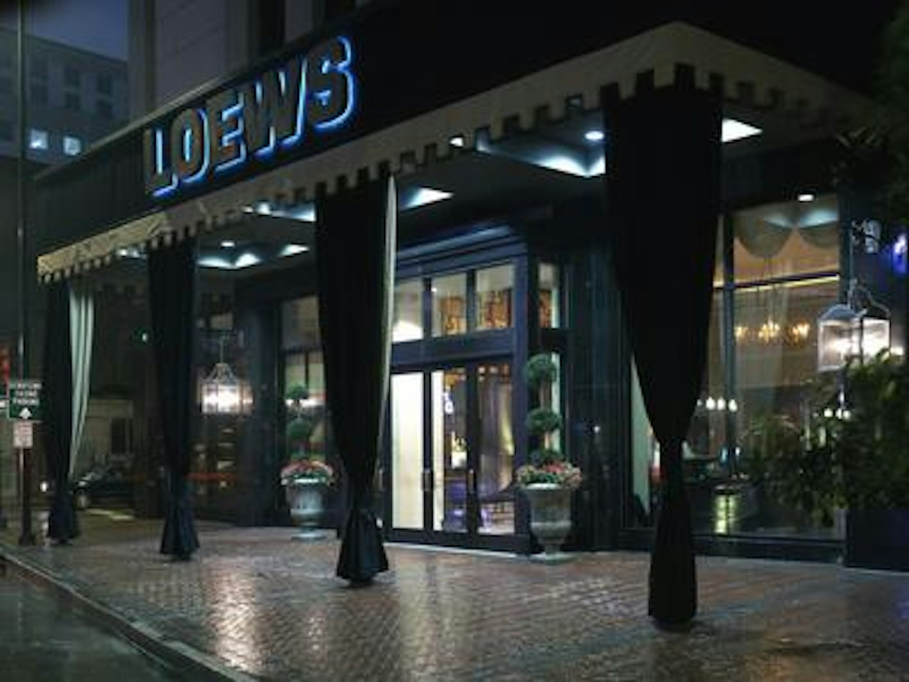 Loews New Orleans Hotel 65/72