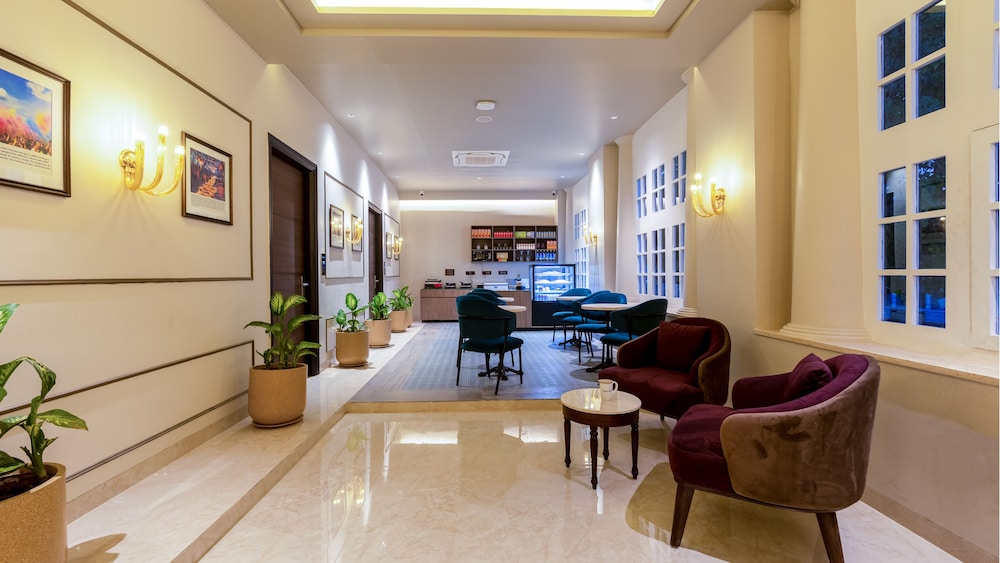 Saltstayz Autograph Connaught Place 37/58