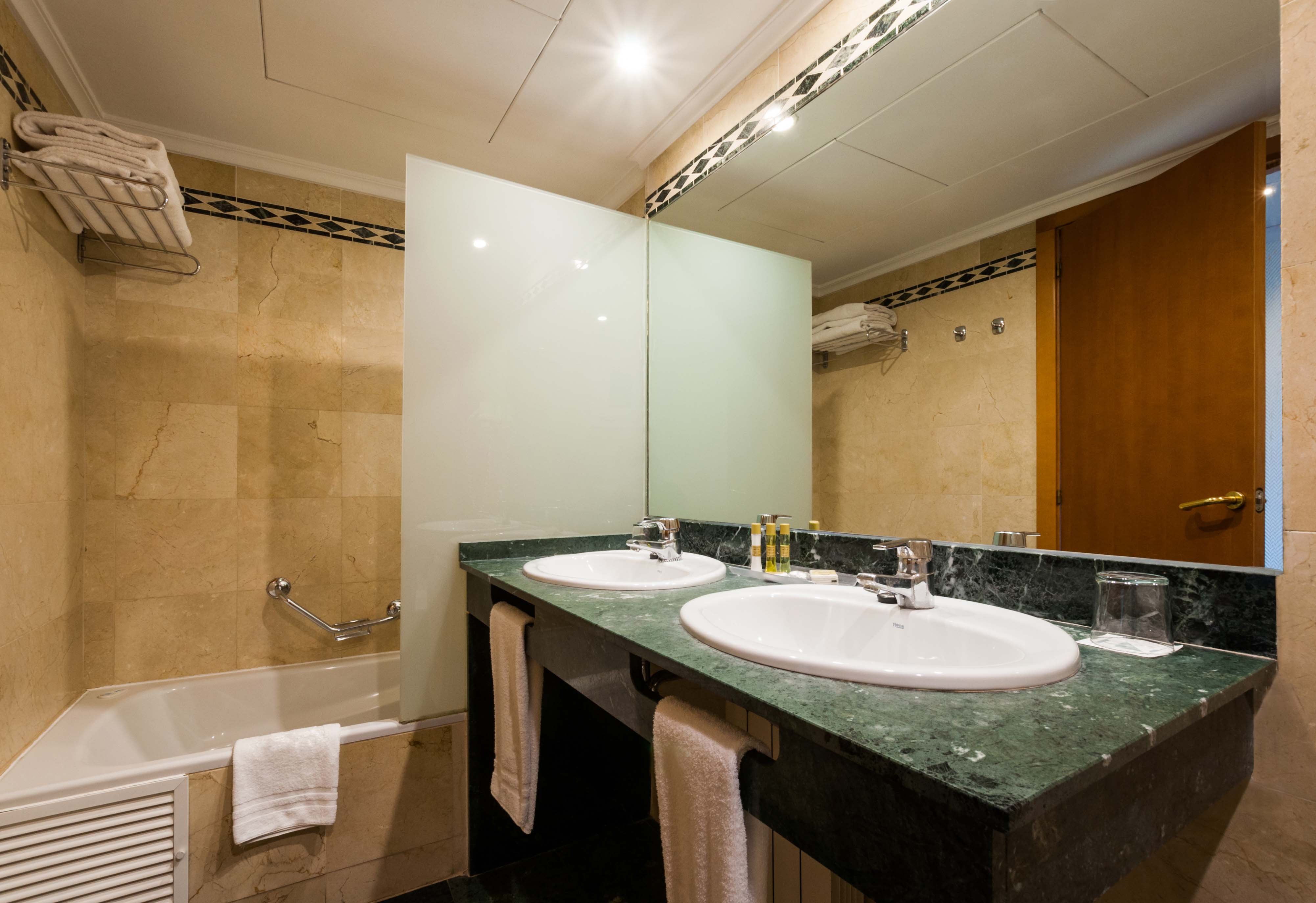 Eurostars Cristal Palace 45/47
