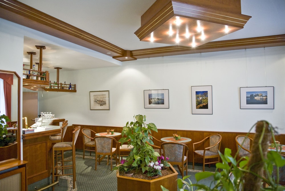 Hotel Am Schloss 27/50