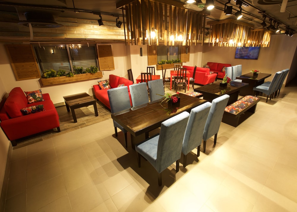 Lujain Hotel Suites 44/50