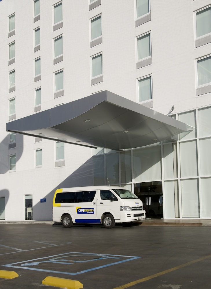 City Express by Marriott Tijuana Rio 38/40