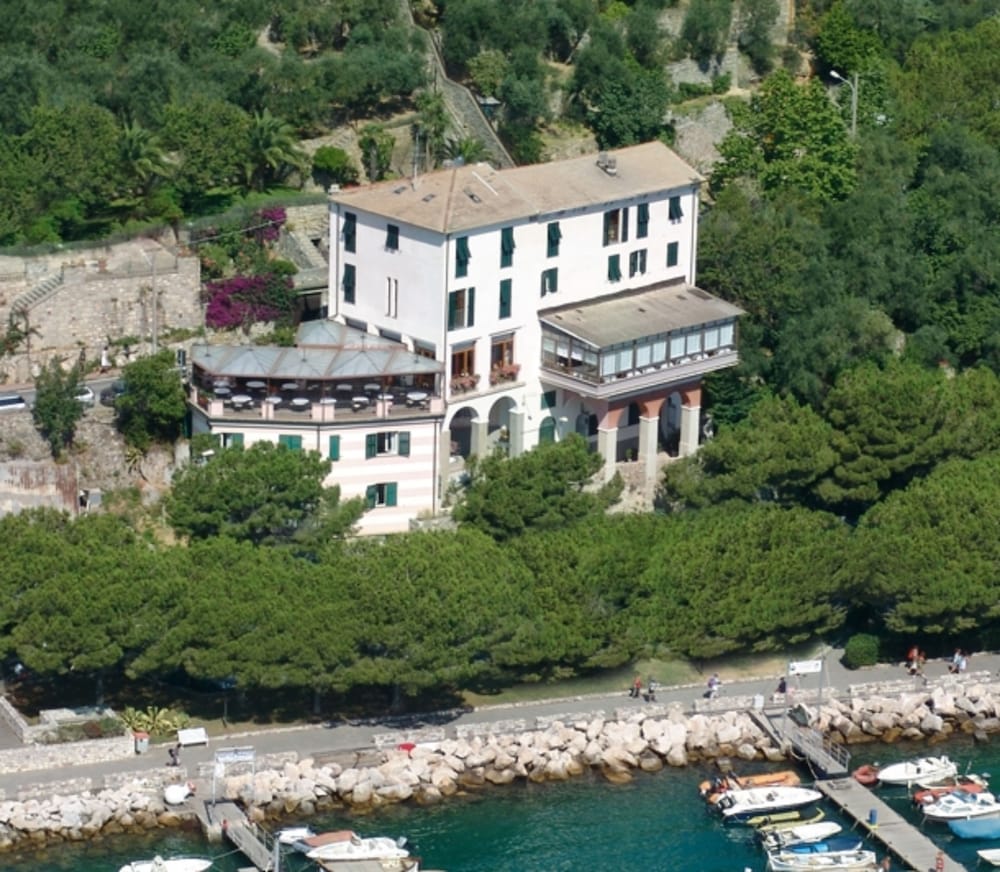 Hotel Paradiso 46/51