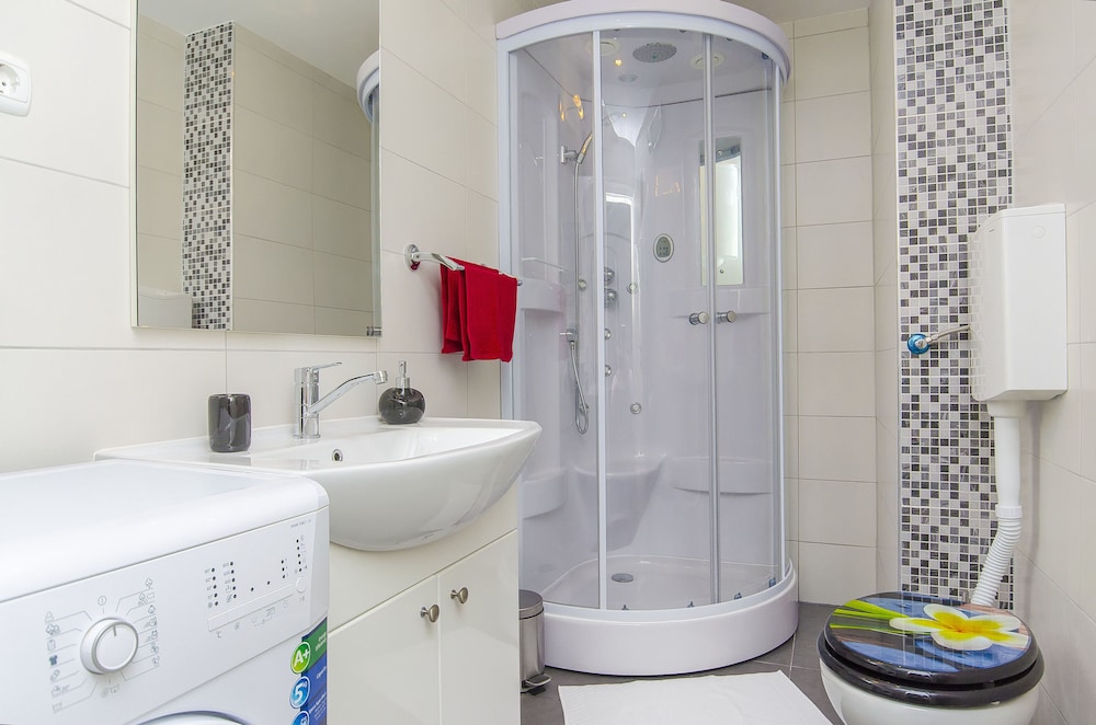 Luxury Lidija Rooms 47/50