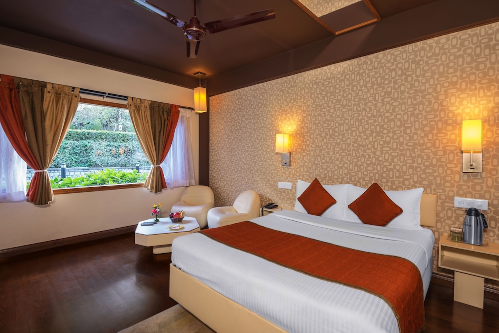 HONEYMOON INN 16/50