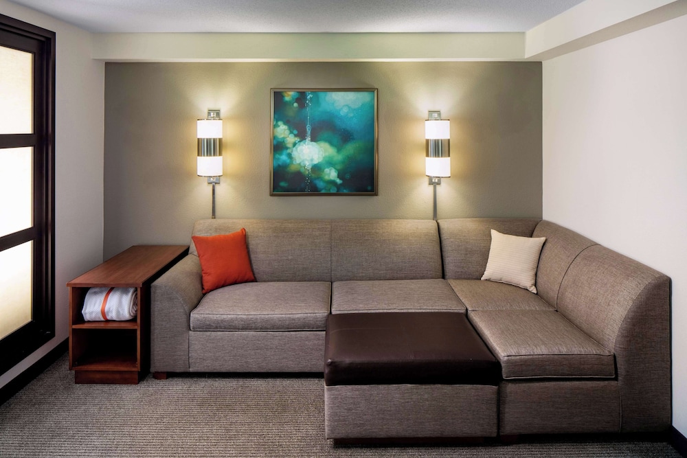 Hyatt Place Roanoke Airport/Valley View Mall 38/56