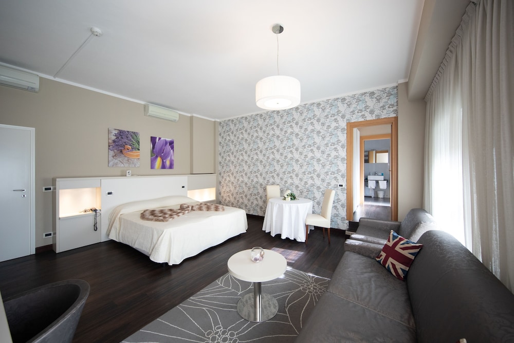 Hotel Lalla Beauty And Relax 31/63