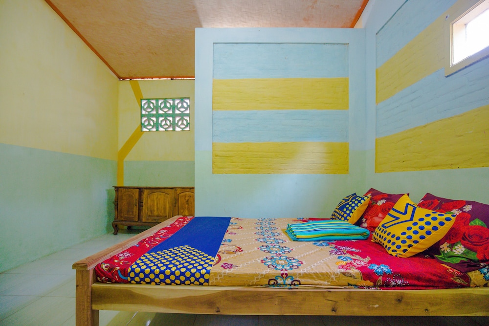 SPOT ON 1762 Gandrung Payungan Family Inn 23/26
