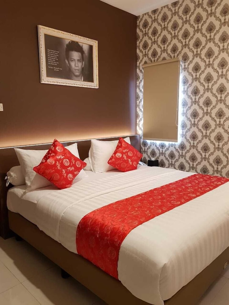 Fortune Front One Hotel Kendari 7/33