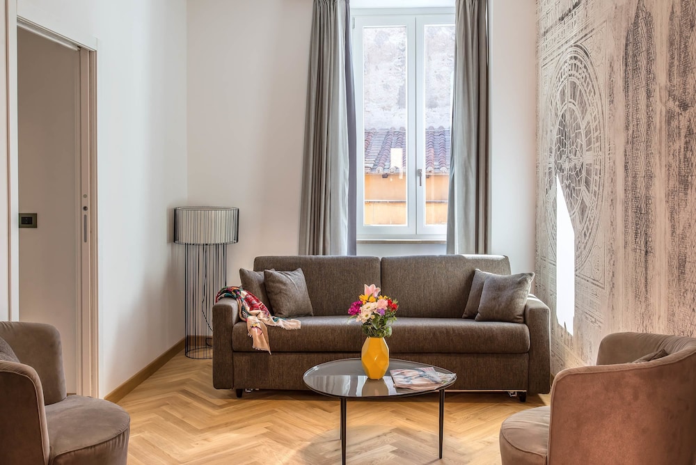 Navona Essence Hotel 46/67