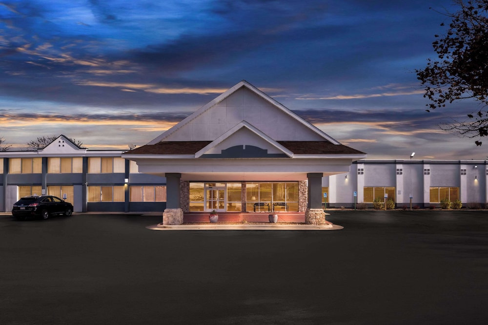 Quality Inn Fort Dodge 2/59