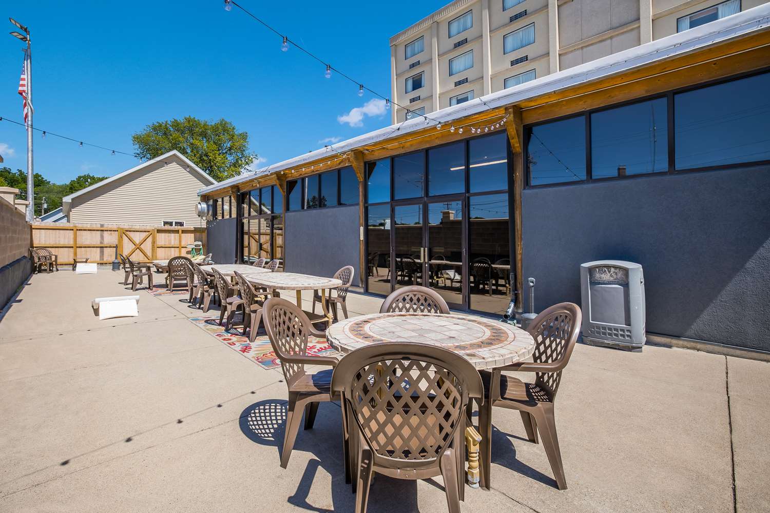 Riverfront Inn Marinette 35/43