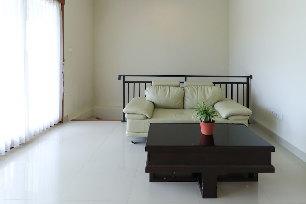 Royal Majesty Villas 48/71