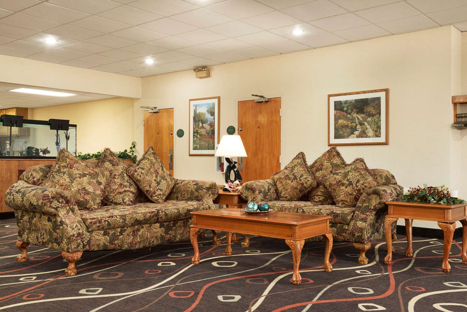 Travelodge By Wyndham Sturgis 11/17