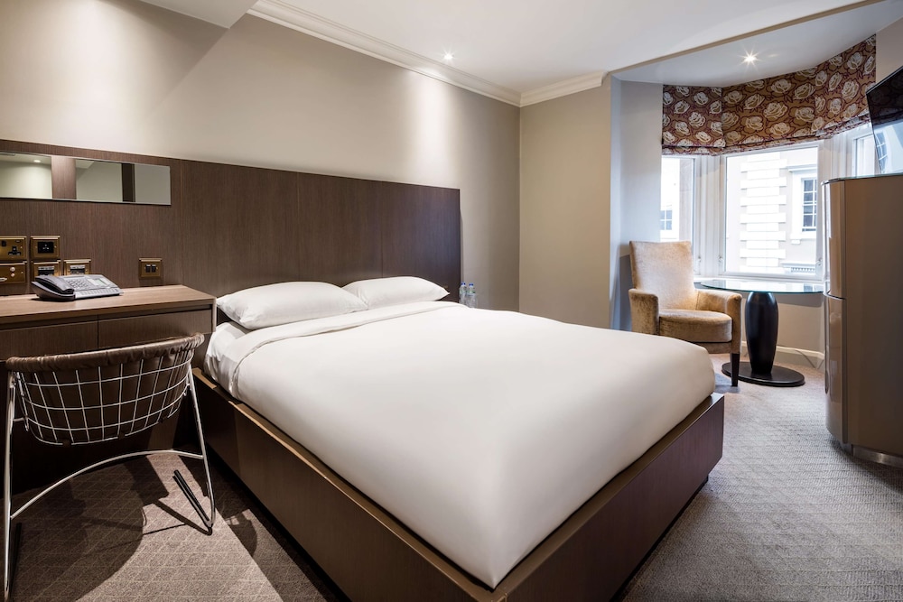 Radisson Blu Hotel London Bloomsbury 12/75