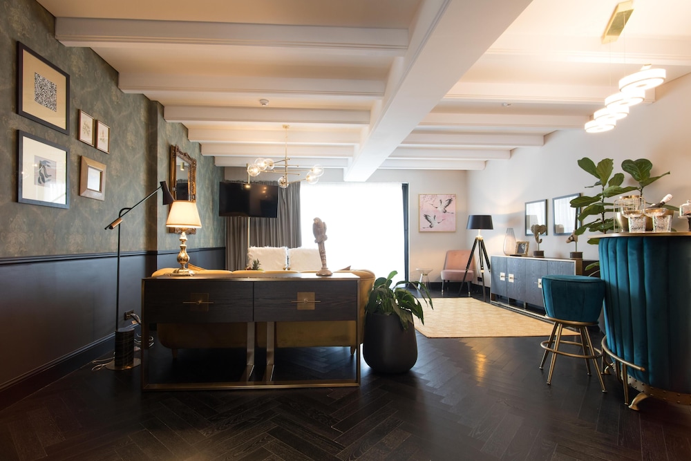 Skylark By Aluma Hotels And Resorts 7/50