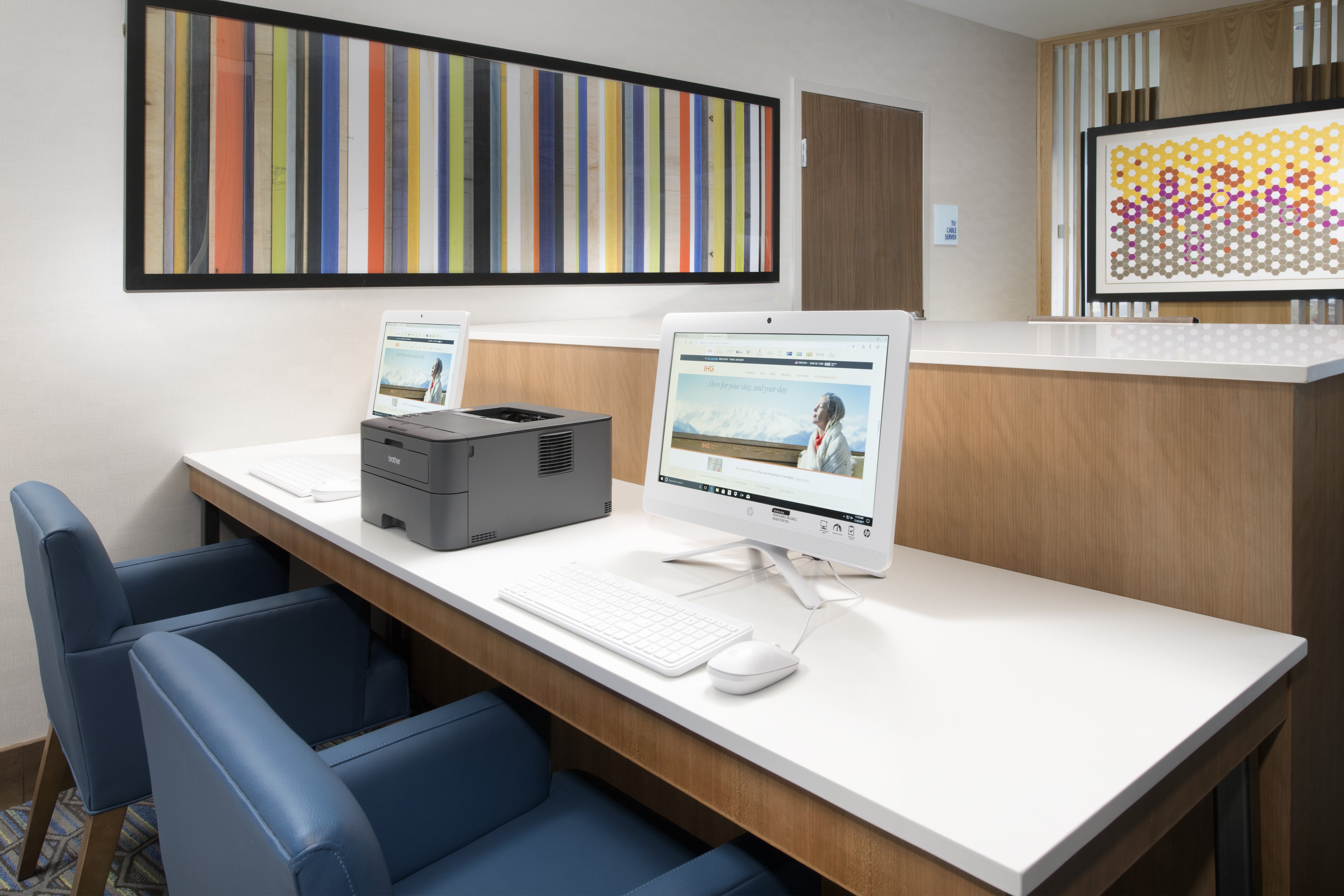 Holiday Inn Express & Suites San Antonio North - Windcrest 32/36