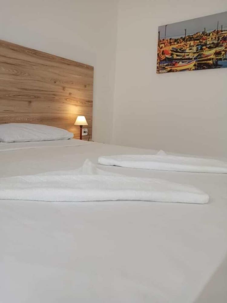 Refugio Hotel 42/63