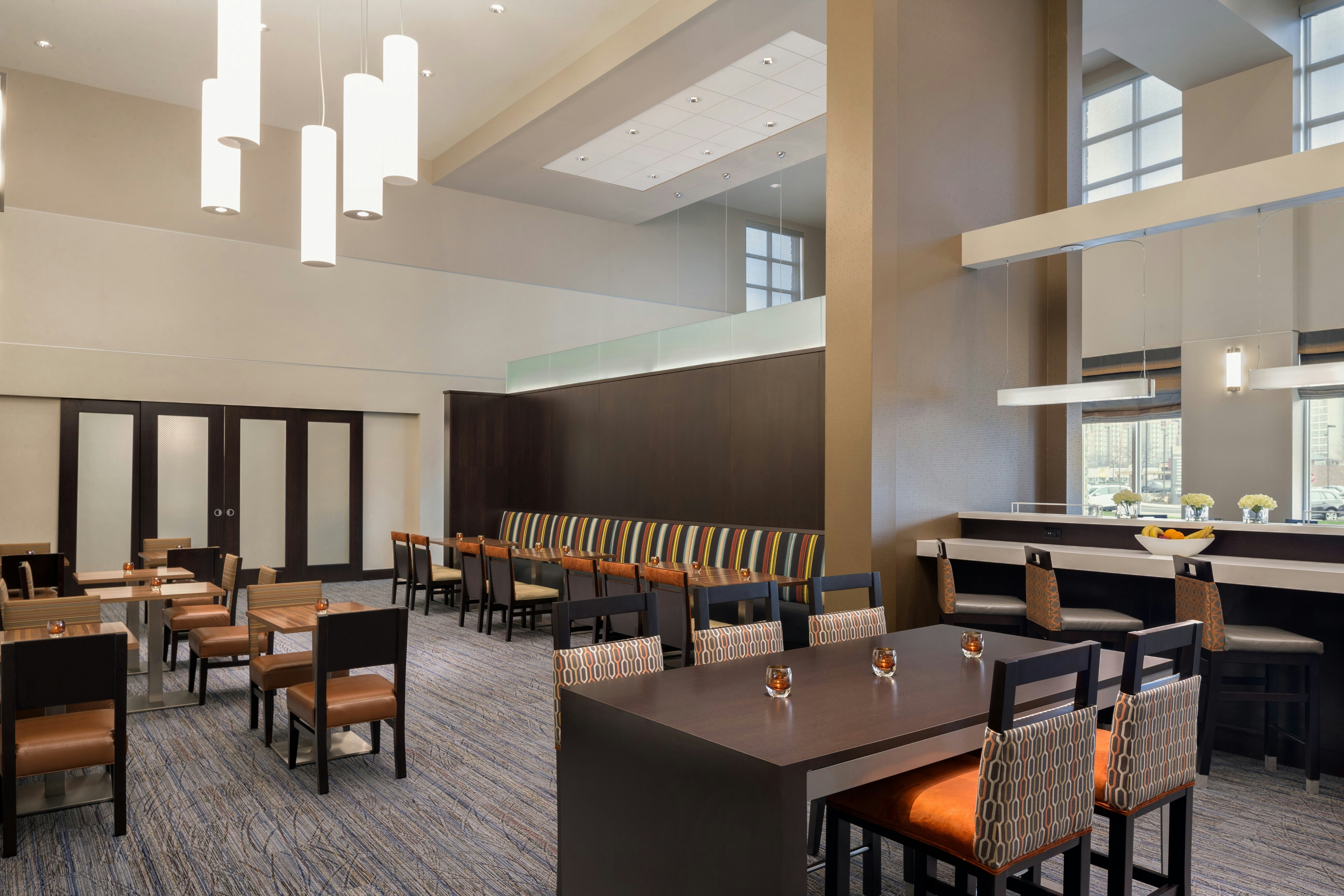 Hampton Inn Suites Rosemont Chicago O Hare 32/46