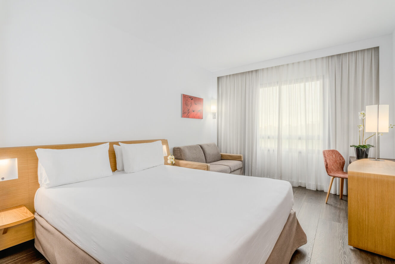 Standard, Double or Twin Bed