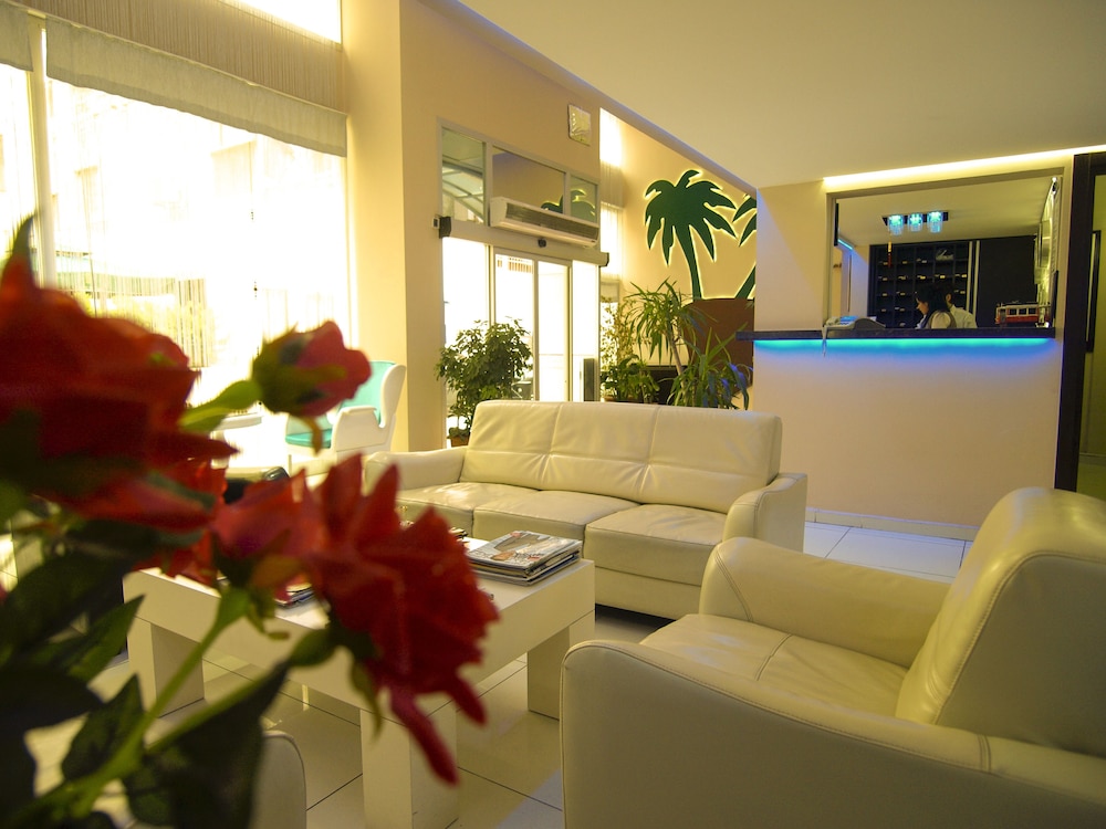 TIMYA HOTEL 40/55