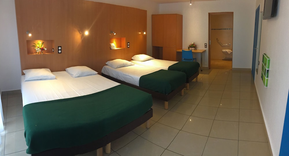 KARAIBES HOTEL 31/65