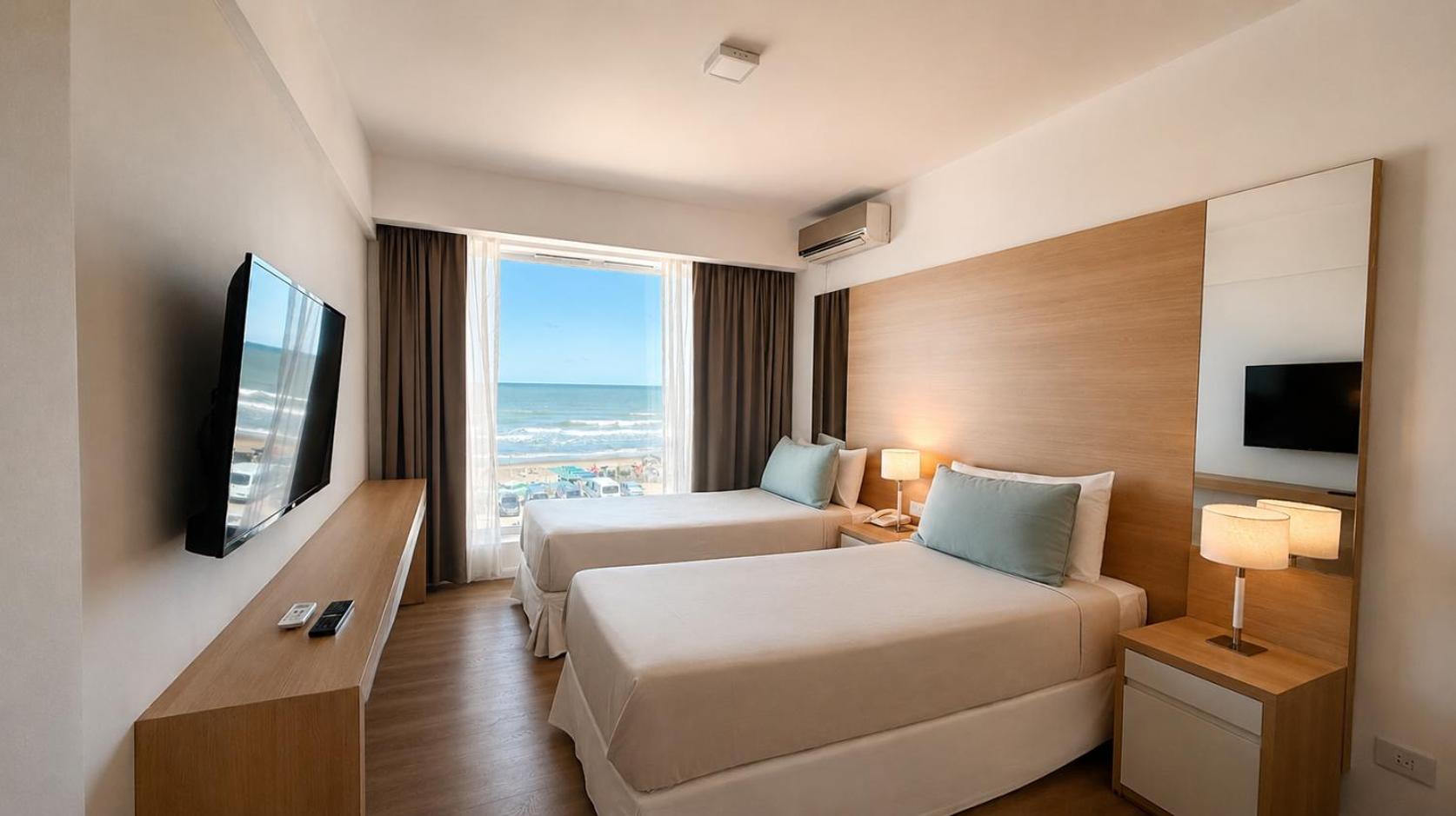 Pinamar Beach Resort 11/54