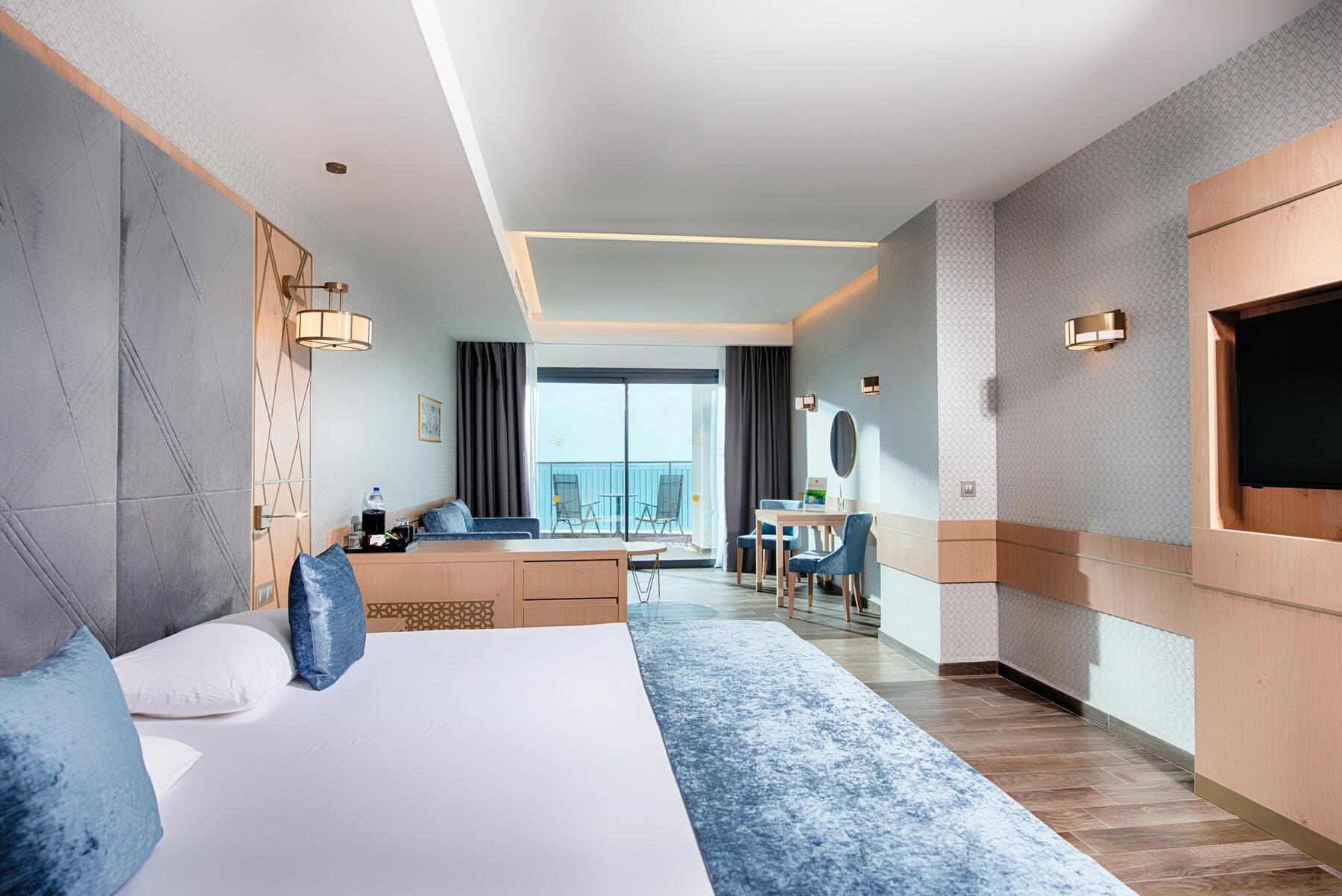 Junior Suite, Sea Front, Balcony or Terrace