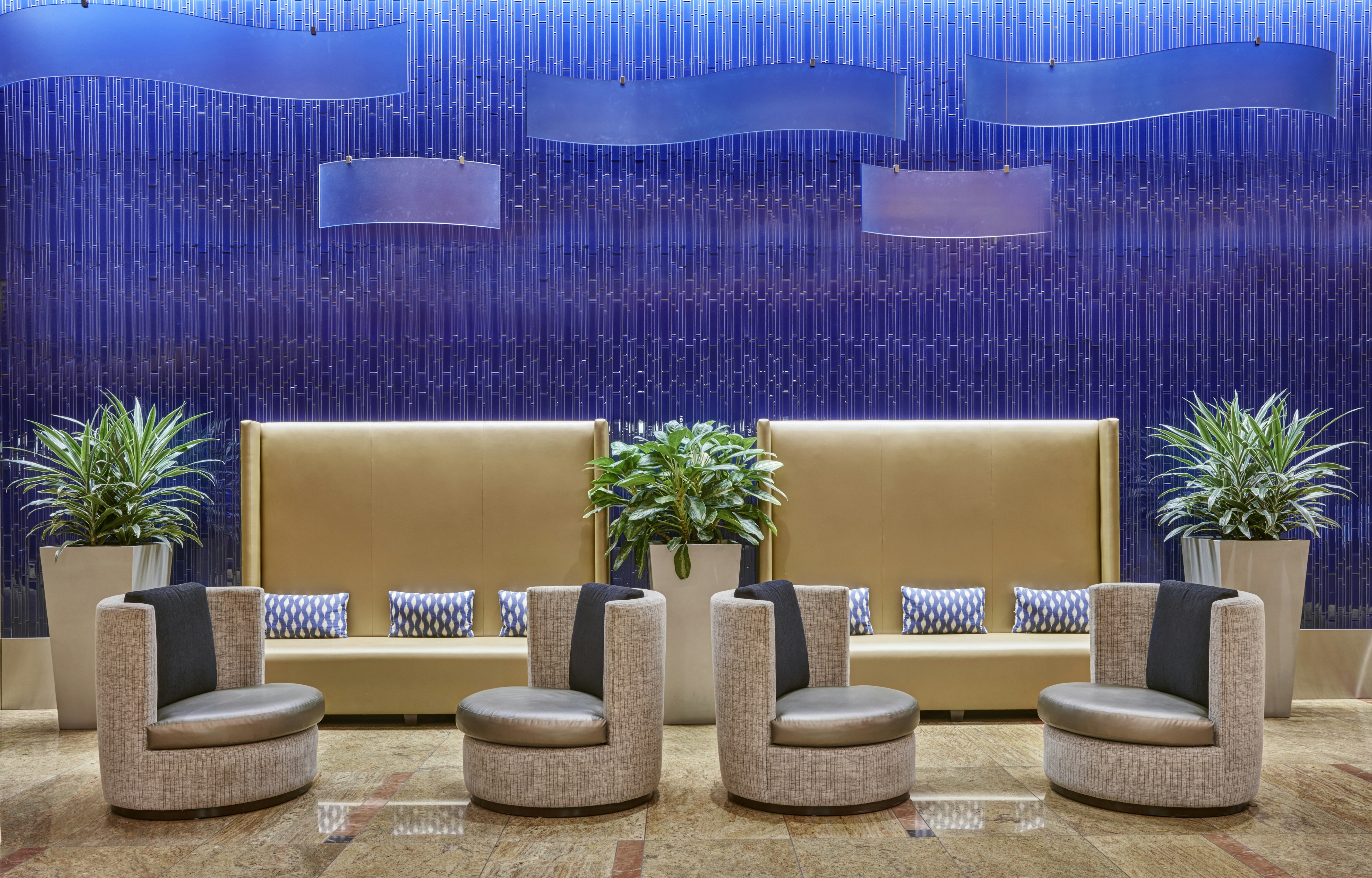Hilton Baltimore Inner Harbor 44/84