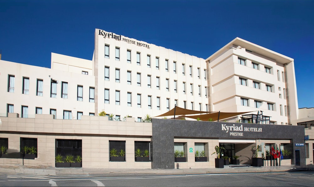 Hotel Kyriad Prestige City Center Tunis 20/23
