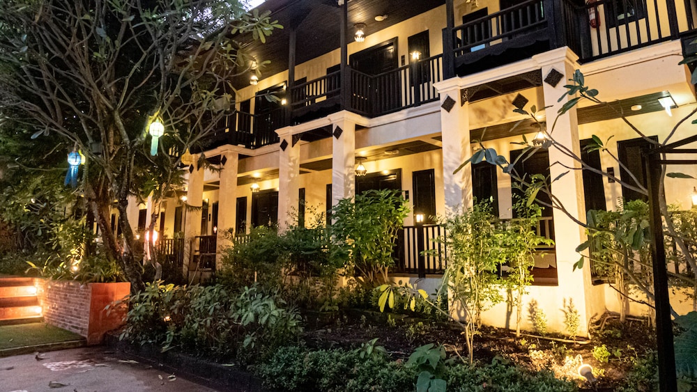 B2 Suthep Night Market Premier Resort 3/50