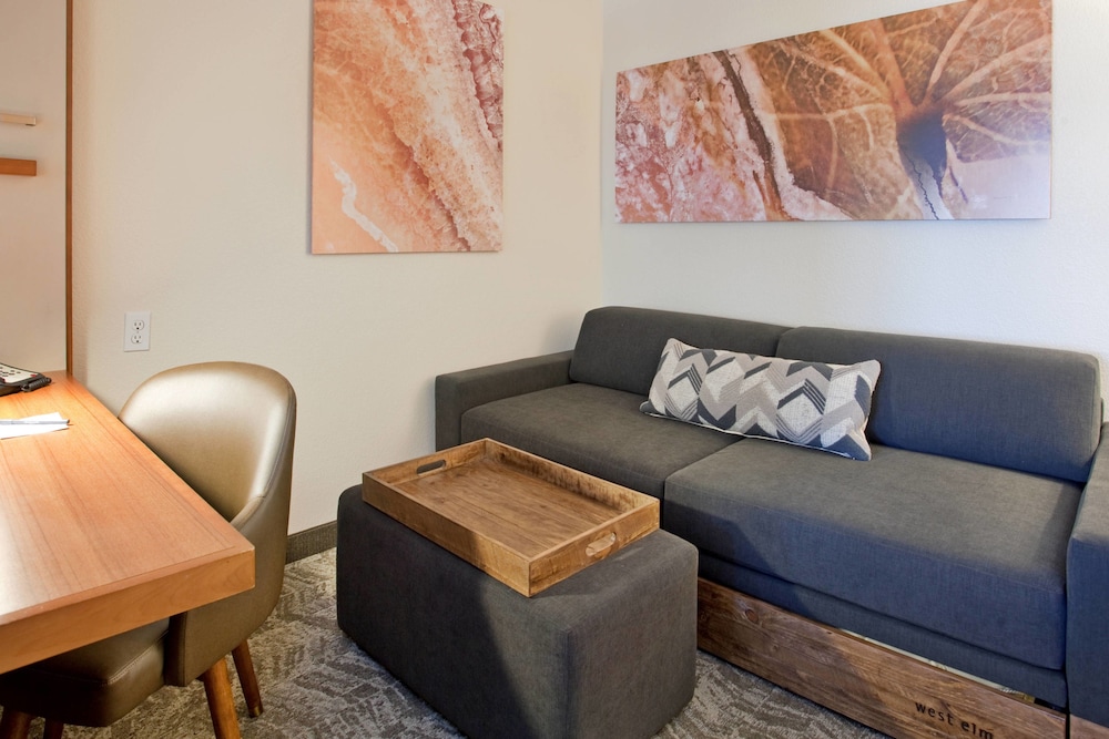 SpringHill Suites by Marriott Wichita East at Plazzio 22/31