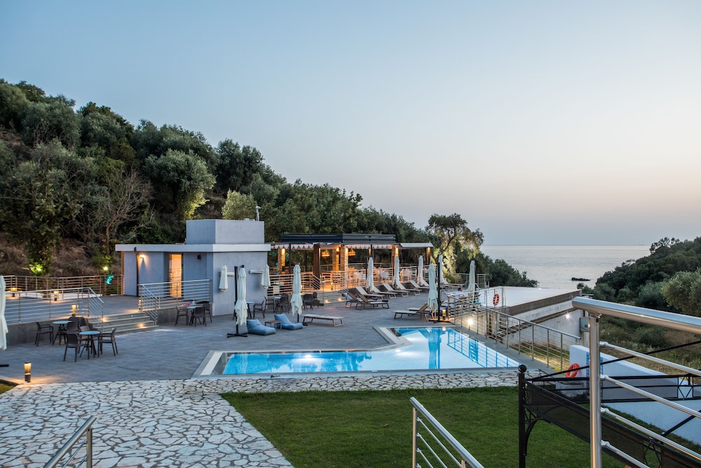 AQUA OLIVA RESORT 1/71