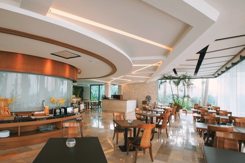 Sizihwan Sunset Beach Resort 34/50