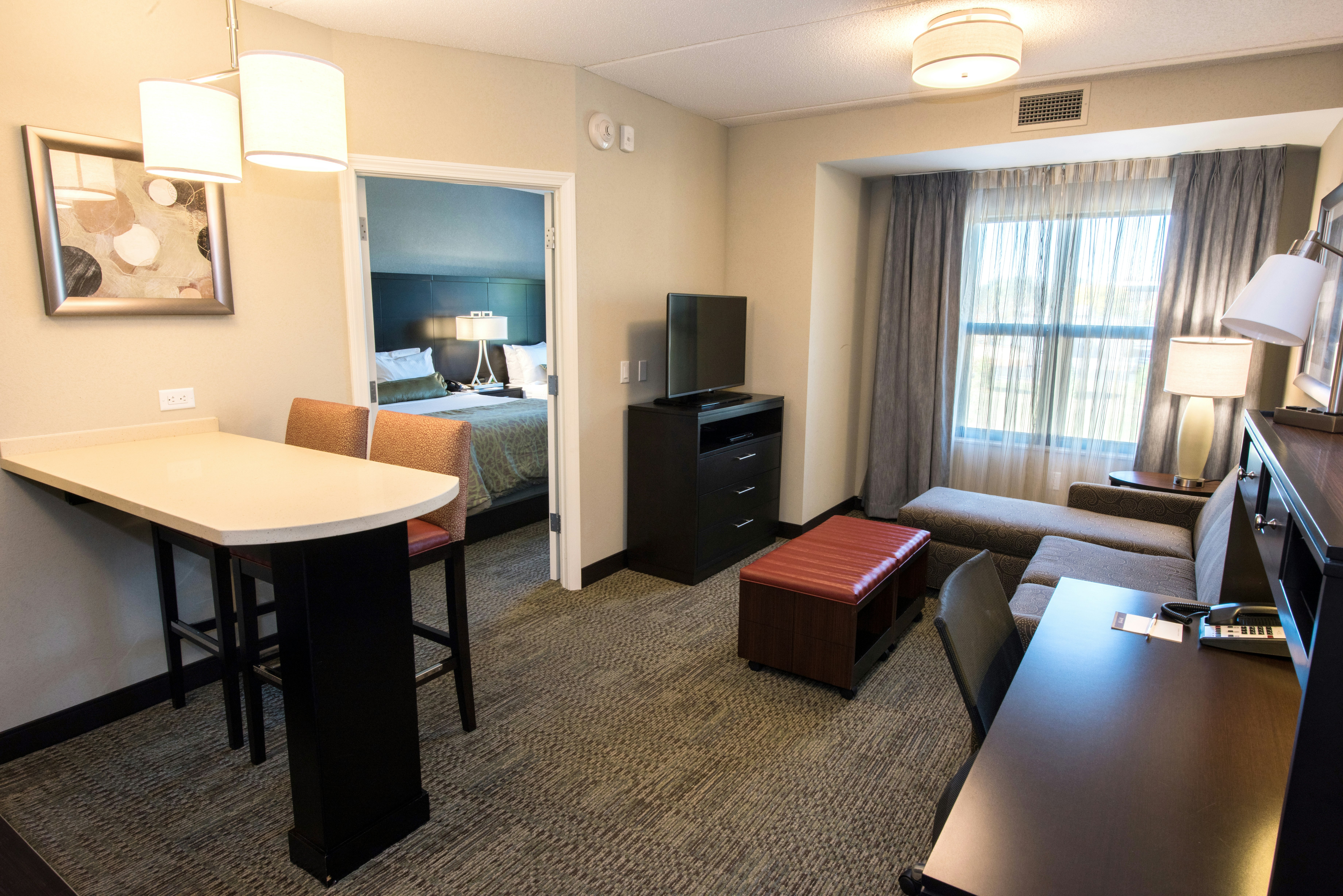 Staybridge Suites Albany Wolf Rd Colonie Center 24/50