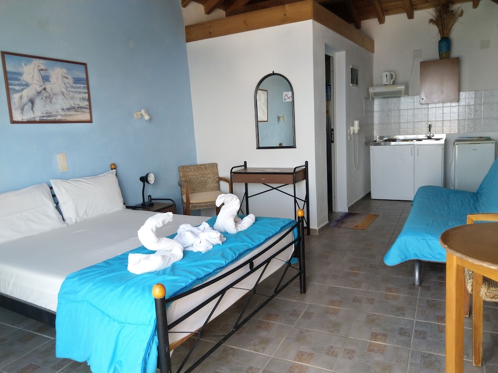 Azalea View Skiathos Studios 22/73