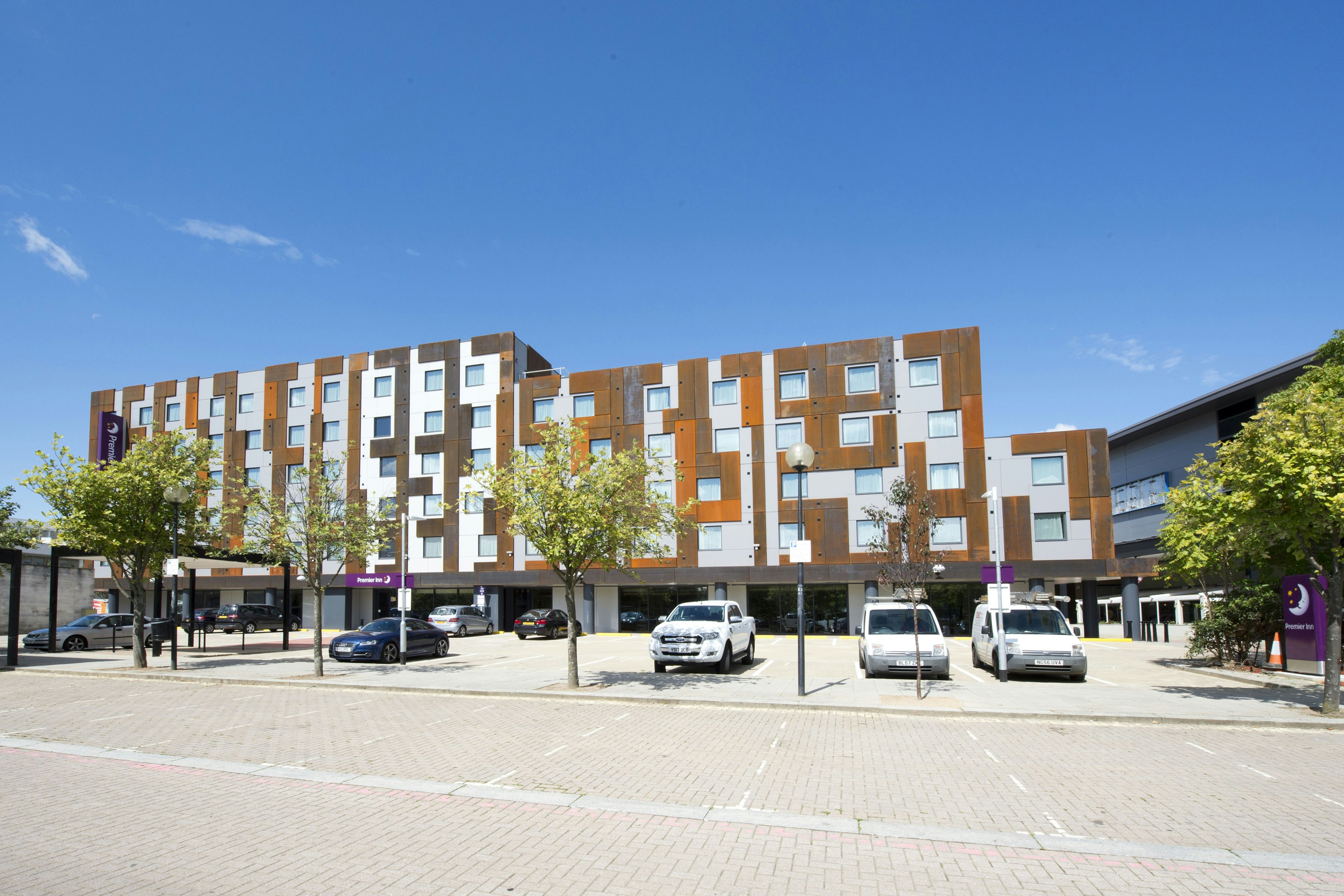 Premier Inn Milton Keynes (Theatre District) 33/41