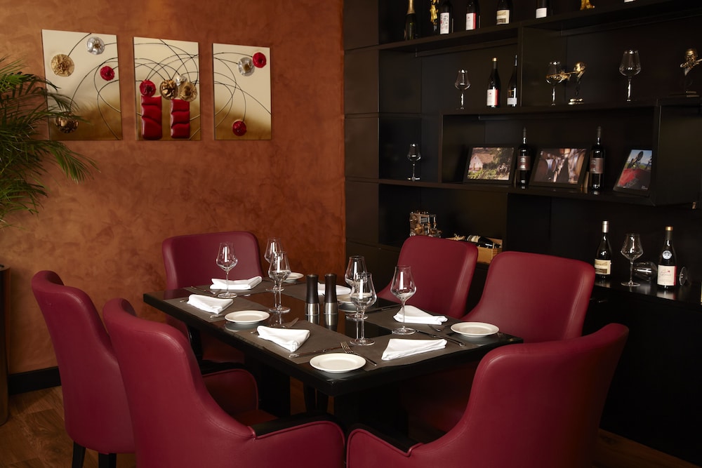 restaurant cafeteria