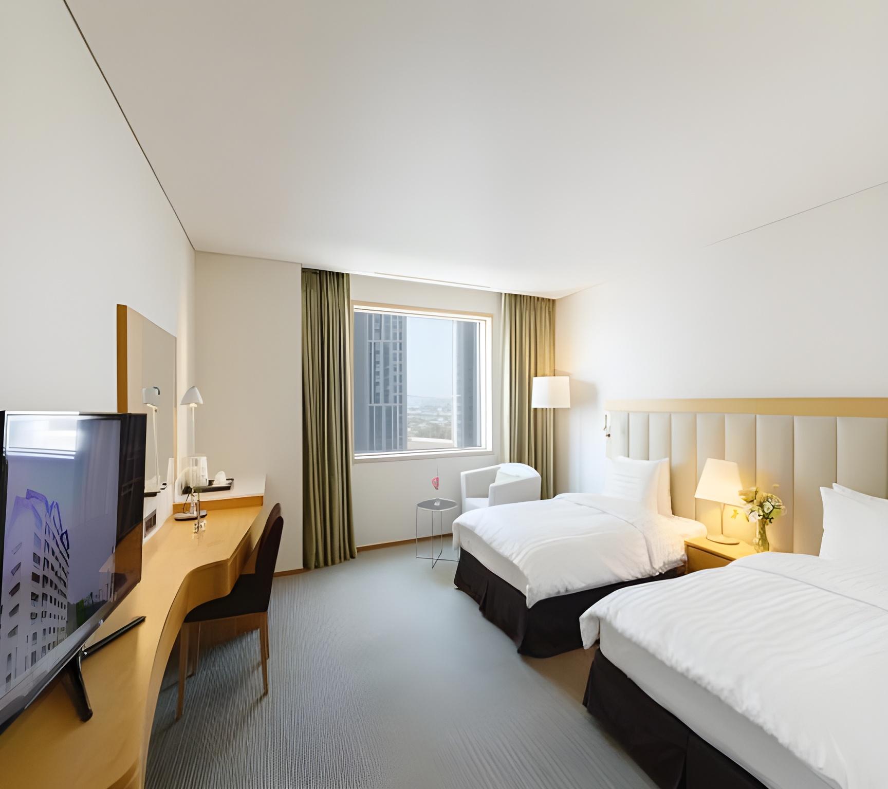 Deluxe, Family, Twin Beds