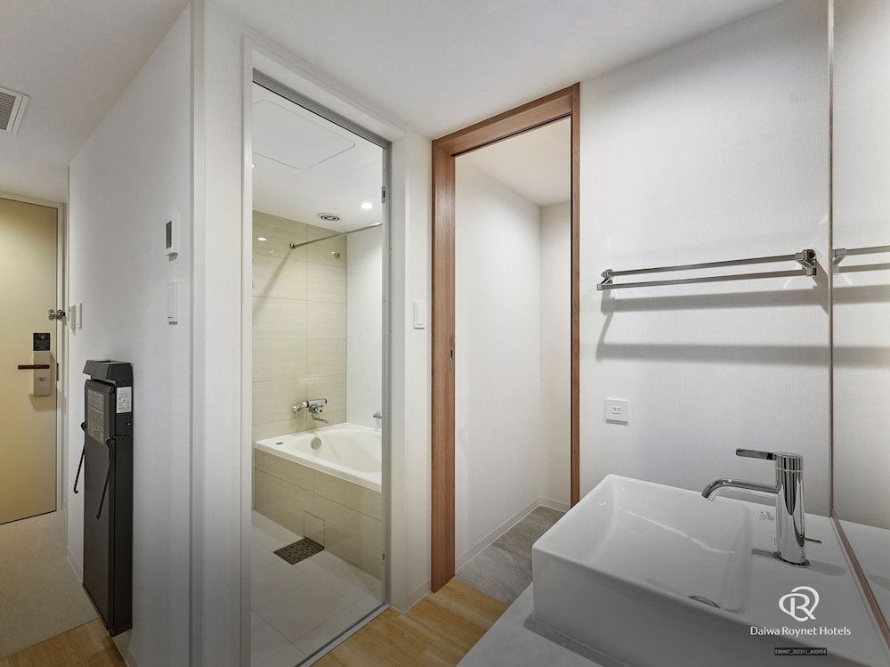 Daiwa Roynet Hotel NAHA-OMOROMACHI PREMIER 49/50