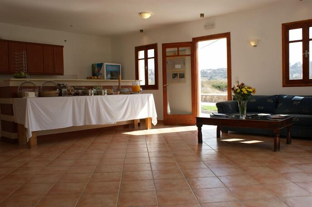 Plaka Hotel I 18/62