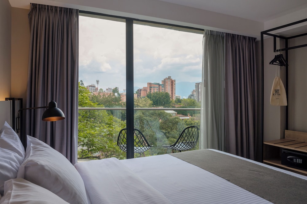 LETTERA HOTEL 19/50
