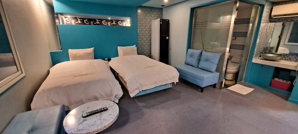 Show Motel Yangsan 12/50