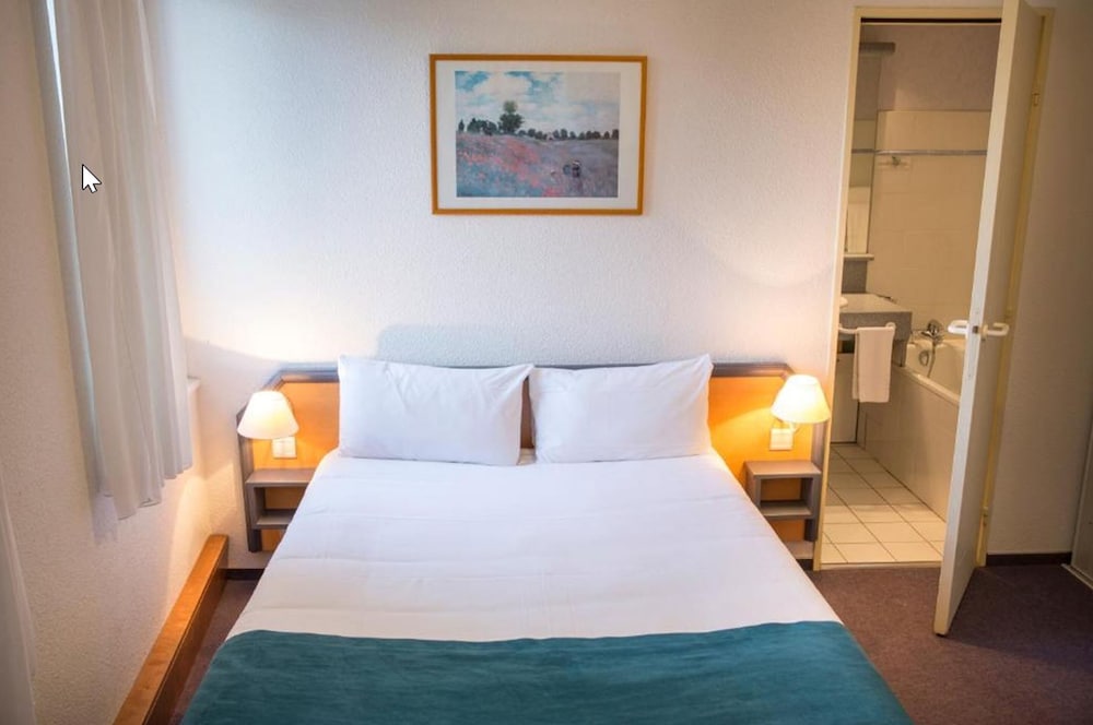 Hotel Les Mesanges 12/48