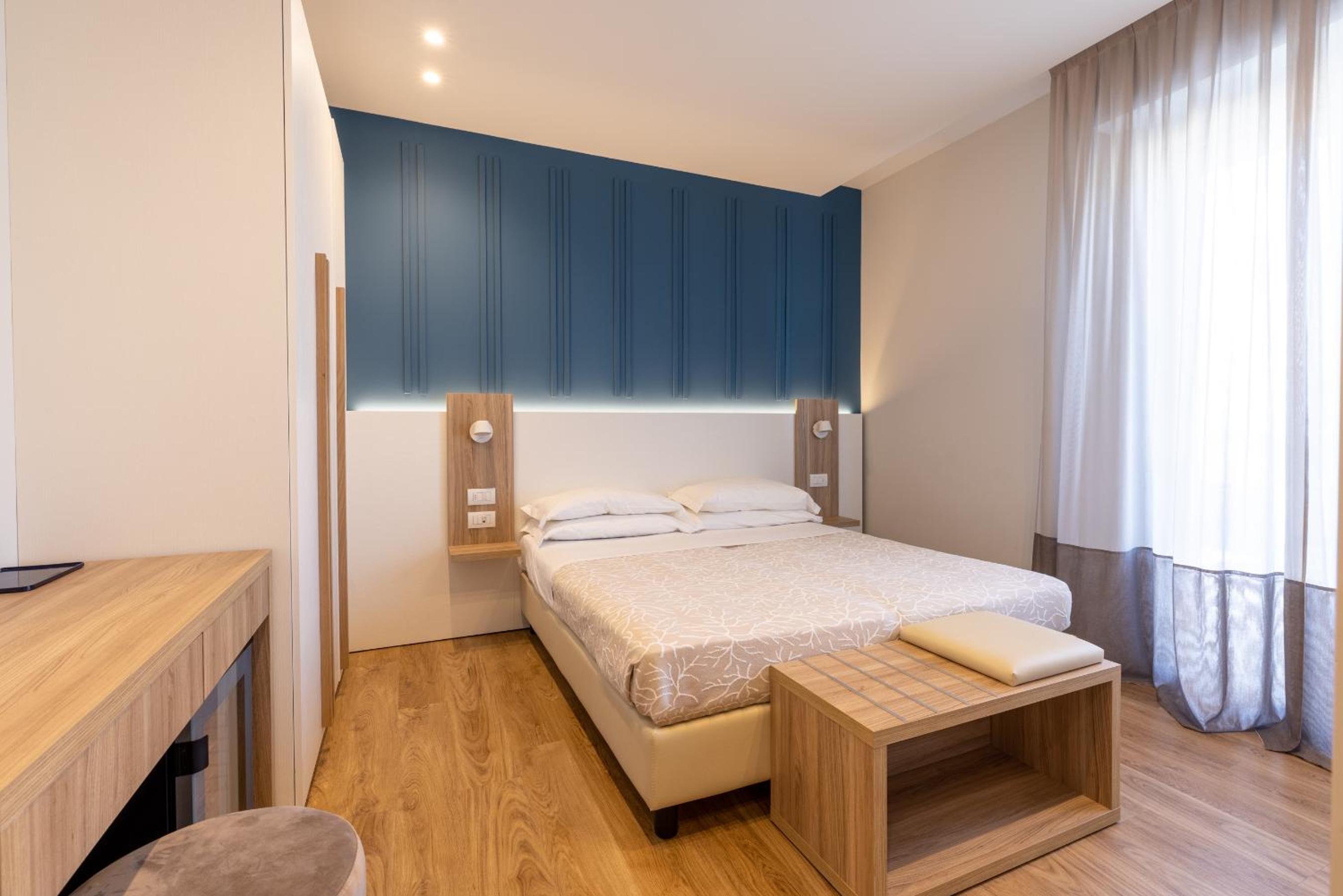 Room, Double or Twin Bed, Lateral Side Sea View، Hotel Gemma 5/10