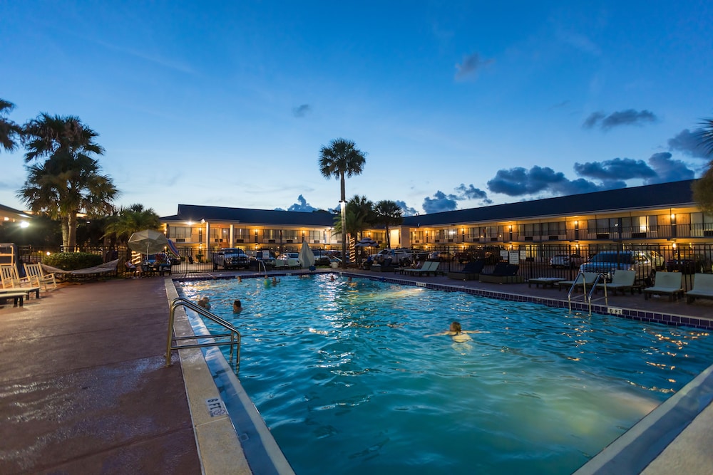 Ocean Coast Hotel at the Beach Amelia Island 62/64